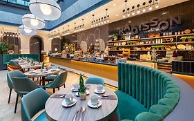 Radisson Collection Hotel, Basilica Budapest